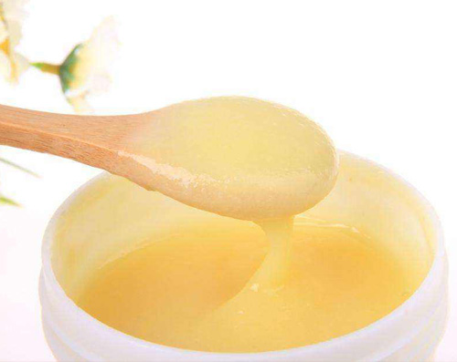 蜂王漿：大自然的珍貴饋贈(zèng)，健康的守護(hù)者